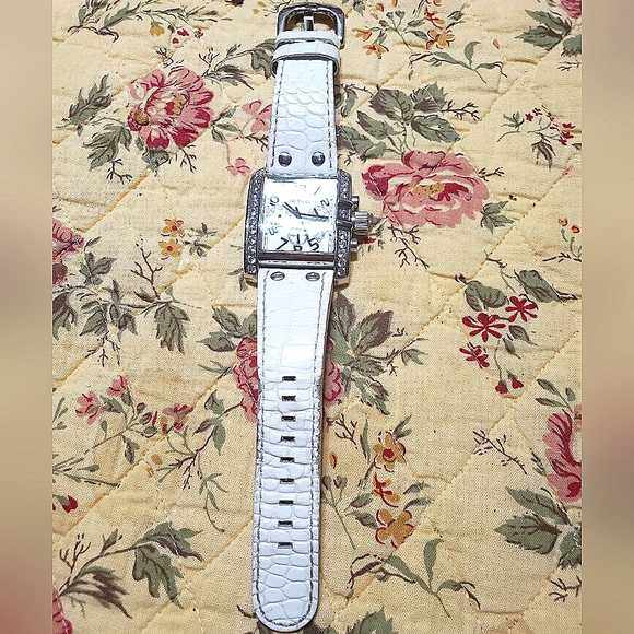 TW Steel Ladies Watch - Picture 1 of 8